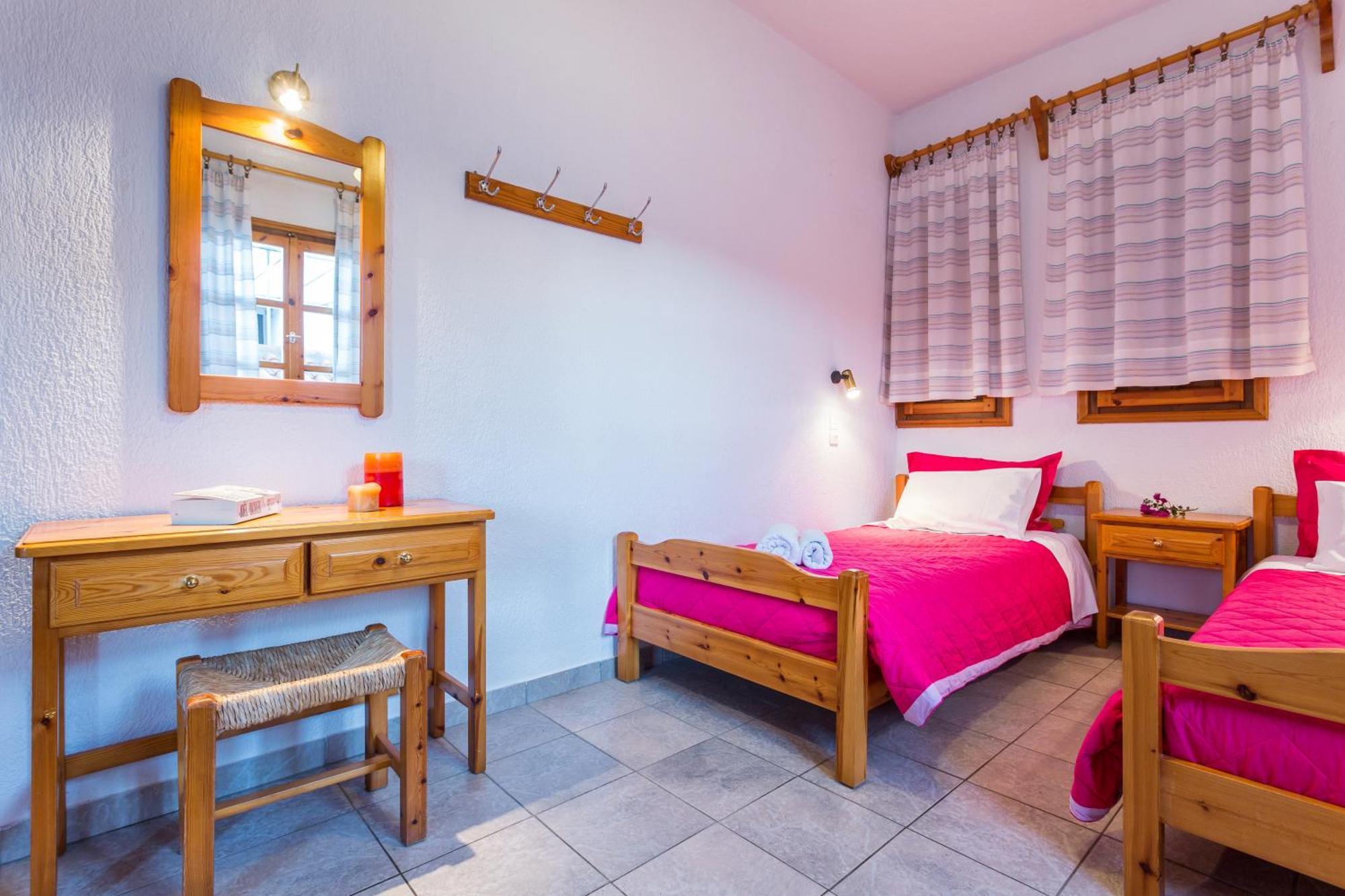Nikolaos Studios Apartments Скопелос Экстерьер фото