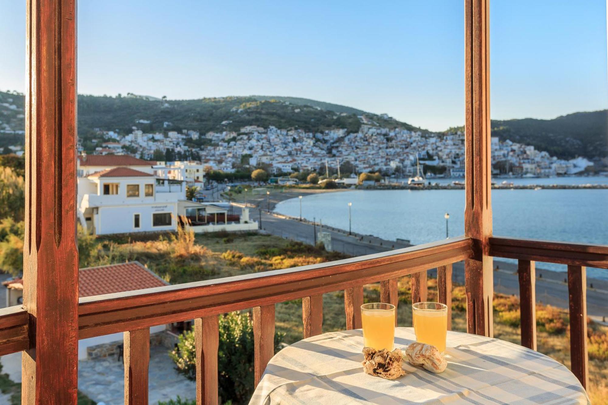 Nikolaos Studios Apartments Скопелос Экстерьер фото