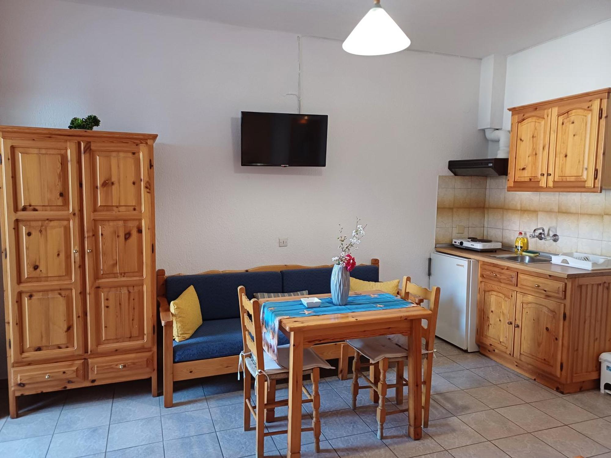 Nikolaos Studios Apartments Скопелос Экстерьер фото