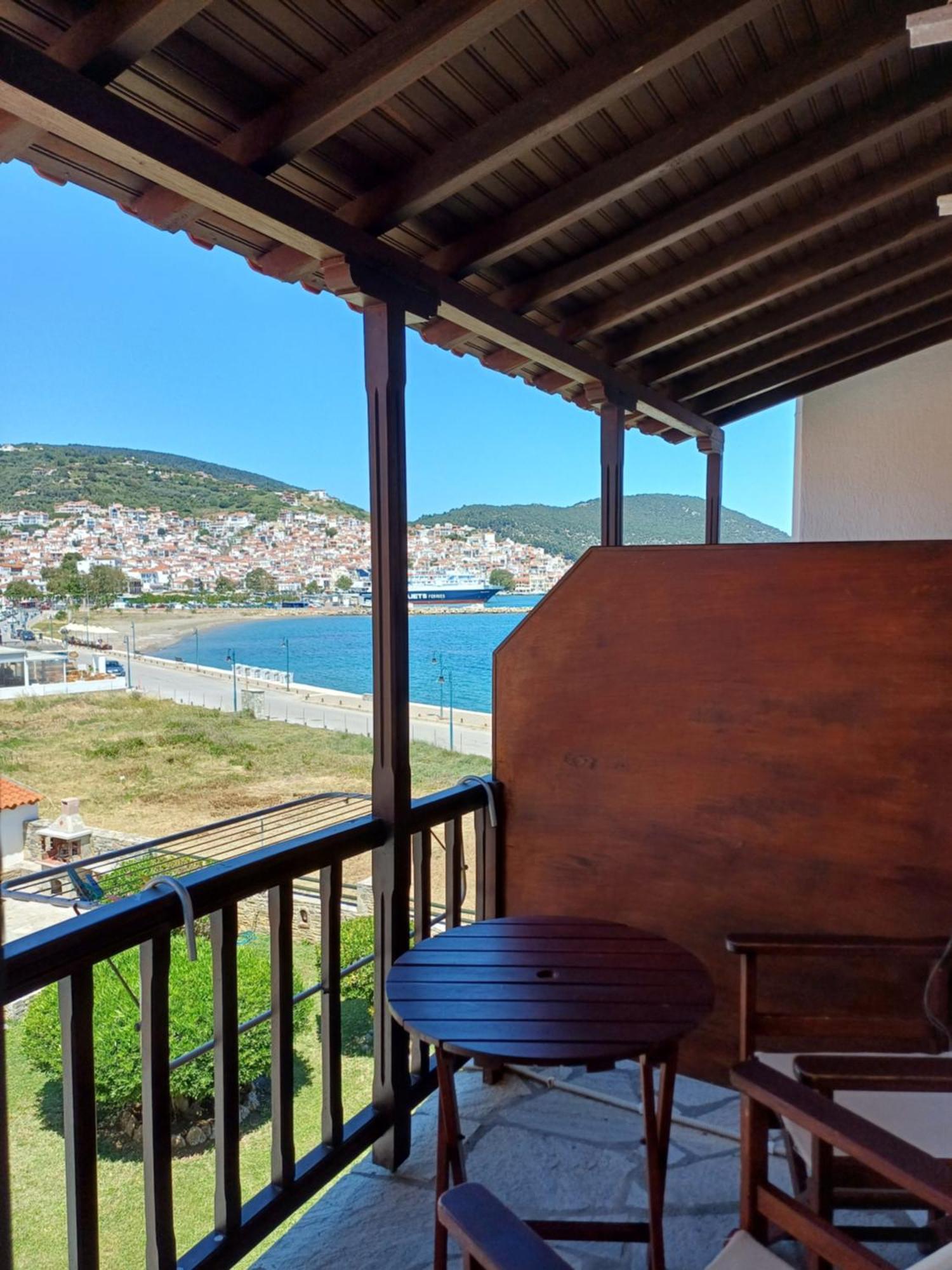 Nikolaos Studios Apartments Скопелос Экстерьер фото