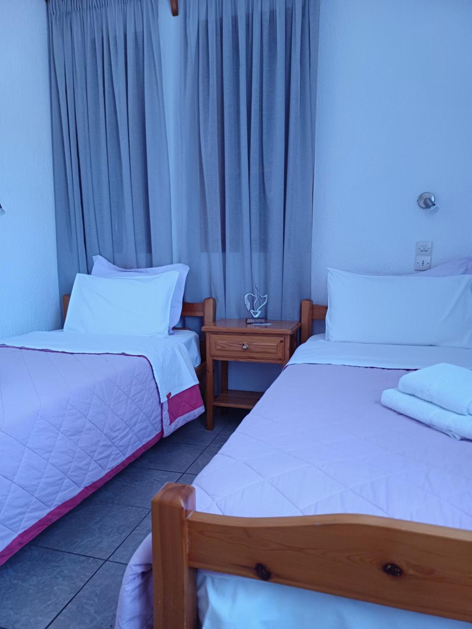 Nikolaos Studios Apartments Скопелос Экстерьер фото